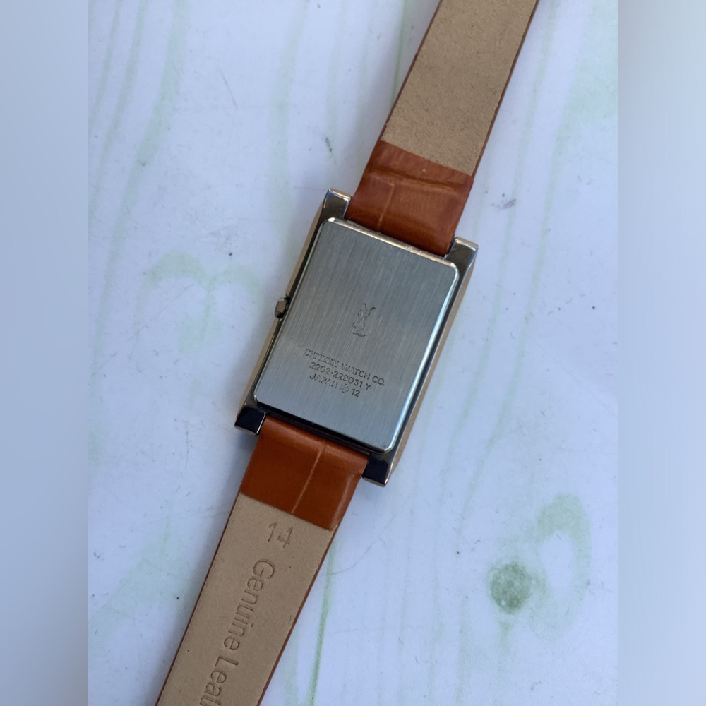 Ladies Yves Saint Laurent wristwatch🌟🌟 - Picture 9 of 11